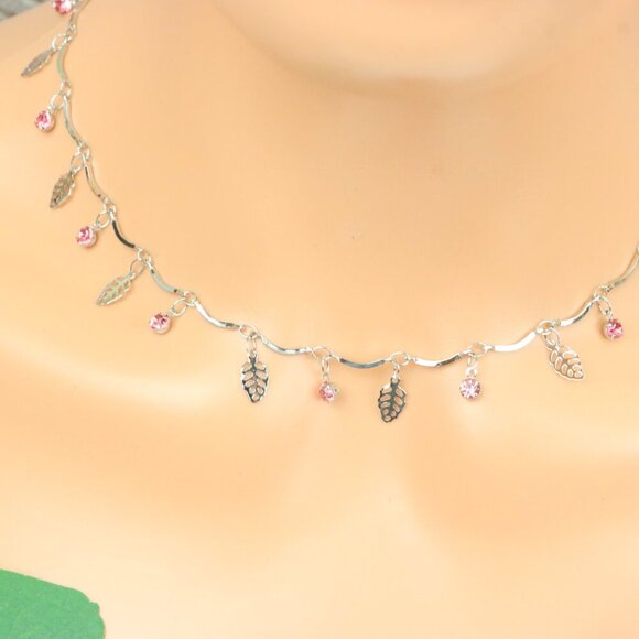 "Minimalist Necklace – Timeless, Elegant Jewelry for Her, MAR091576 - Picture 7 of 10